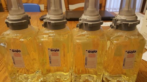 8811-03  Gojo Clear &amp; Mild Foam Handwash 4 Refills EXP 07/2017 1250 ml