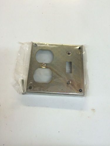 4” Square 1/2&#034; Raised Duplex Receptacle &amp; Toggle Switch Industrial  Cover 32pcs