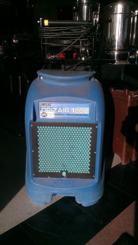 DRI-EAZ DRIZAIR 1200 / F203 /DEHUMIDIFIER