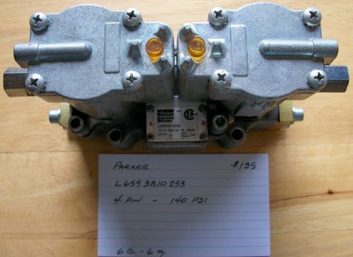 Parker Schrader-Bellows Directional Valve #L6553801253 - w/Base - 4 Pin Connect