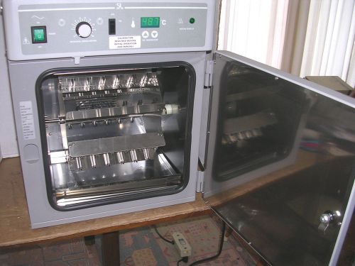 Agilent Technologies G2545A Hybridization Oven, HP