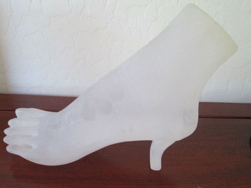 Women&#039;s lucite foot mannequin   Size 6