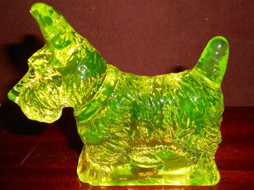 Vaseline uranium glass scottie dog paperweight scottish terrier puppy yellow art