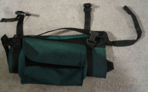 Generic Green Oxygen &#034;D&#034; Tank Shoulder Carry Case/Wheelchair Pouch w/ side pocke
