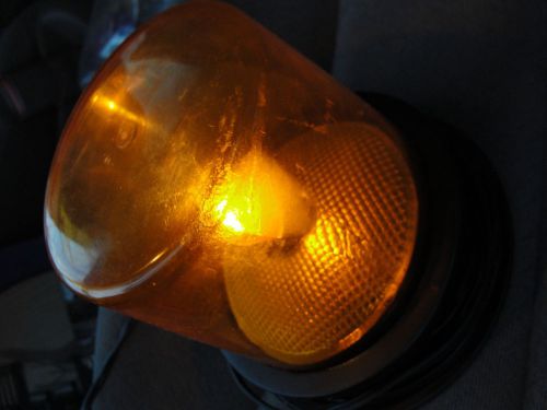 EMERGENCY ROAD HAZARD YELLOW AMBER WARNING ROUND FLASHING LIGHT 12V DC PLUG IN