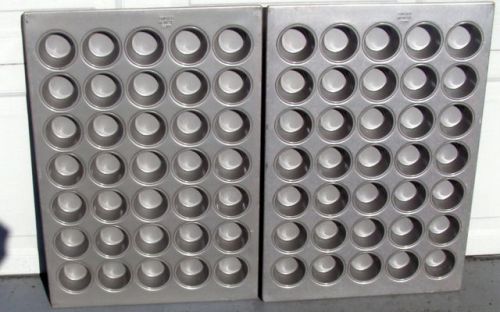 ** CHICAGO - Metallic - COMMERCIAL - Cupcake BAKING PANS - TWO - 35 cupcakes **