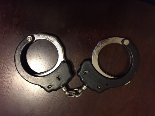 Asp handcuffs