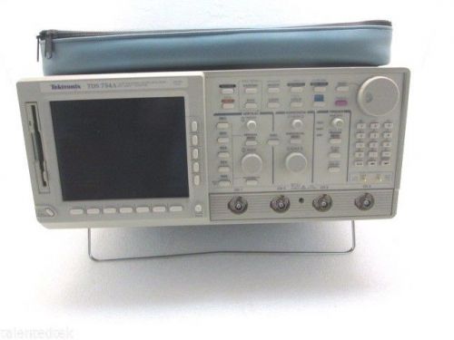 Tektronix TDS754A Color 4 Channel Digitizing Oscilloscope