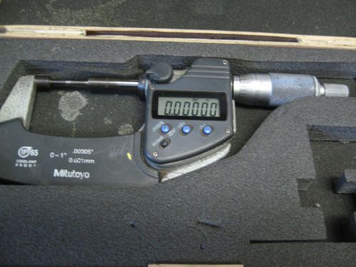 MITUTOYO-DIGITAL MICROMETER - RANGE 0 - 1&#034; X .00005&#034;-MODEL 331-351 (ITEM X17)