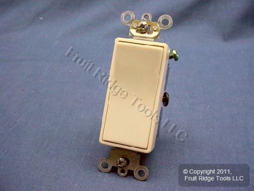 Leviton Ivory COMMERCIAL 3-Way Decora Rocker Wall Light Switch 5693-2I