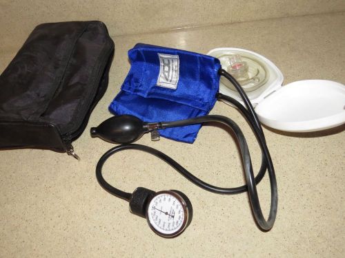 AMERICAN DIAGNOSTIC ADC SPHYGMOMANOMETER W/ GALLS CPR MASK