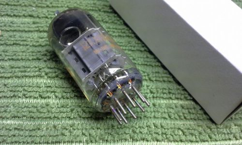 12AX7 dual triode tube hi-end preamp RCA (ECC83) NOS grey plt