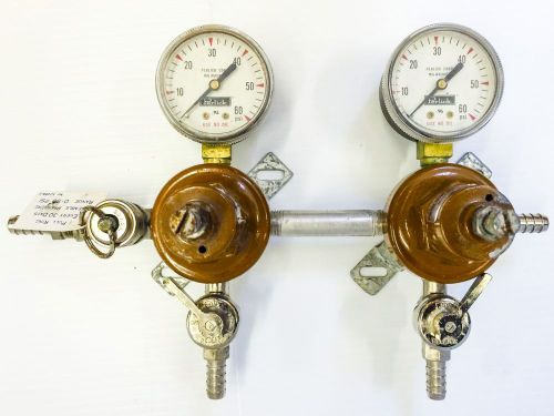 Perlick 2-Output Secondary Co2 Regulator Set w/Mounting/Connecting Hardware