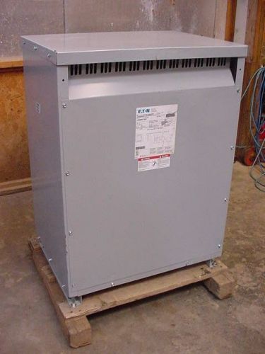 New Eaton Cutler Hammer 75 KVA 3 P Transformer 480D 208Y/120 Cat # V48M28T75EE