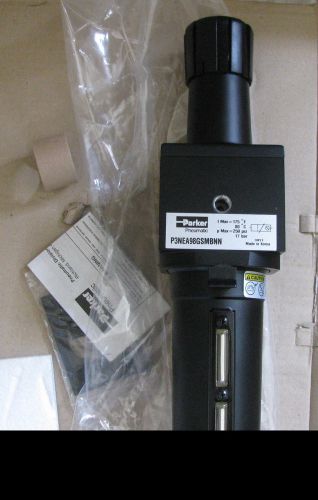 Parker One-Unit Compressed Air Filter/Regulator Combo 1&#034; NPT P3NEA98GSMBNN