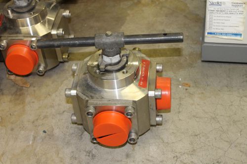 NEW WOCESTER 316SS 3 WAY STAINLESS BALL VALVE  2&#034; CLASS 300