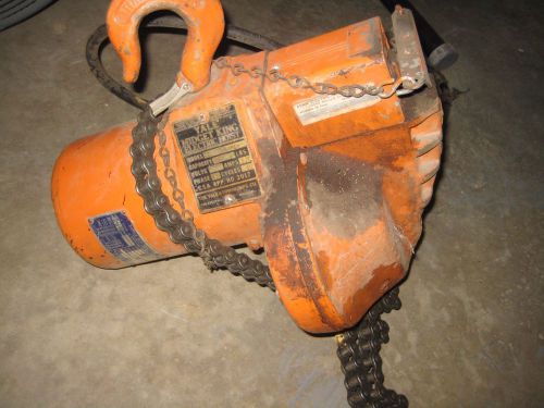 Yale 1 ton hoist