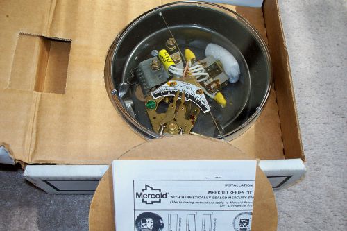 New mercoid da31-153-2 pressure switch 0-30in hg vac 6in face 1/4npt for sale