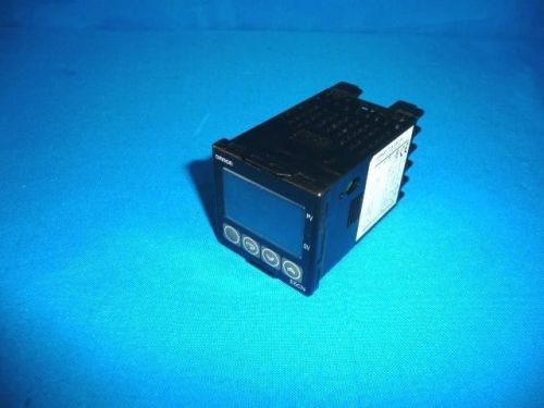 Omron E5CN-R2MT-500 E5CNR2MT500 Temperature Controller C