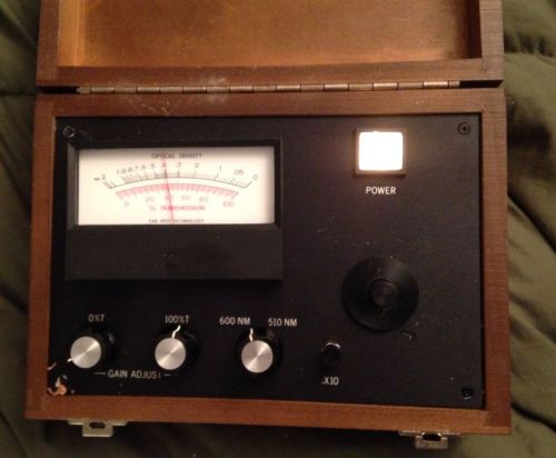 FAR WEST TECHNOLOGY ANALOG RADIACHROMIC READER