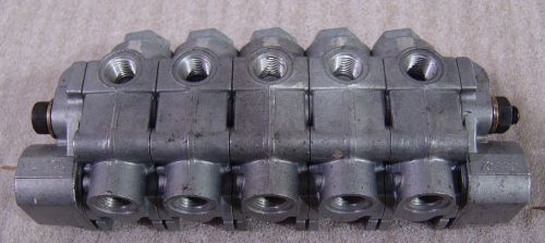 lube oil distributor manifold 5 port daikin LLO5 LLO-L unused