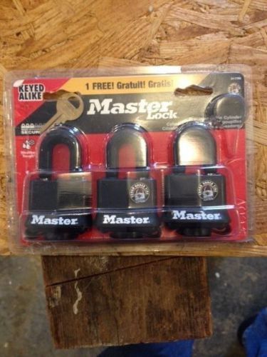 PACKAGE OF 3 MASTER LOCK PADDLE LOCKS KEYED ALIKE OUTDOOR NEW IN PACKAGE