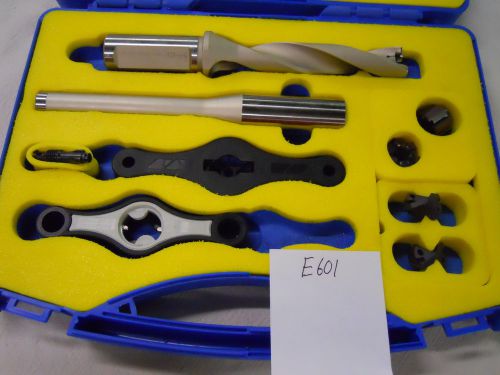 ISCAR HOLE MAKING KIT. CHAM DRILL (+2 INSERTS) &amp; BAYO T-REAM (+2 INSERTS) {E601}