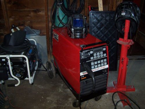 LINCOLN SP255  WIRE WELDER   MINT CONDITION