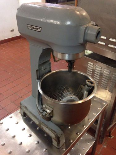 Hobart A-200 20qt Mixer with bowl &amp; attachments