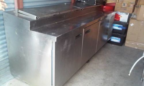 9 Foot Refrigerated Deli Sandwich Maker