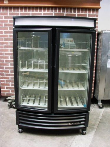 TRUE GDM-35SL-RF GLASS TWO DOOR BEVERAGE REFRIGERATOR MERCHANDISER