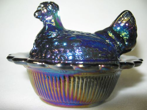 Purple carnival glass salt celt hen chicken on nest basket dish rooster amethyst