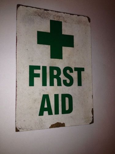Vintage Beach First Aid Sign Green And White 12&#034;x8&#034; Saftey