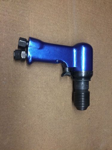 Ingersoll Rand AVC 10 2x Rivet Gun Hammer Pneumatic Aircraft Air Tool AVC10