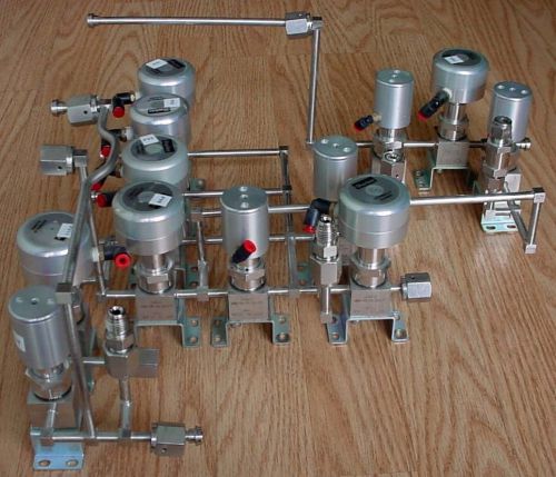 12 Parker Diaphragm Valves 29VD 48W-P4K-11AC-SSV-PP, 05YD 4BW-P4K-12AC-SSV-PP