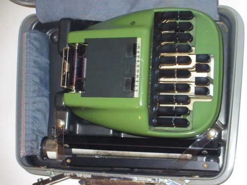 Stenograph reporter shorthand machine