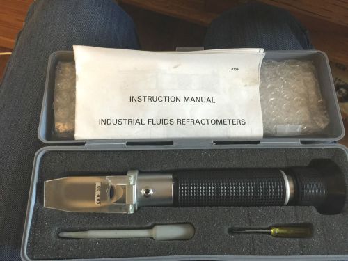 PORTABLE REFRACTOMETER 11K14 KERNCO