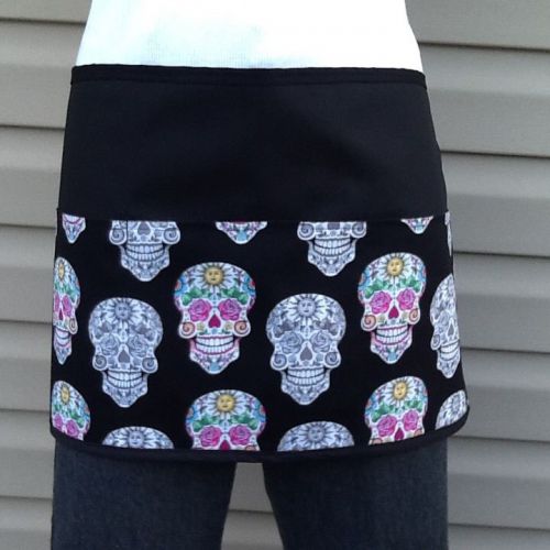 Black Skulls Classyaprons 3 Pocket Waitress Half Apron Server Resturant Bar USA