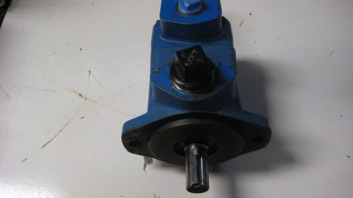 Metaris hydraulic vane pump model mhv10-1p7p-01-c20-l pressure 2000 psi 040710 for sale