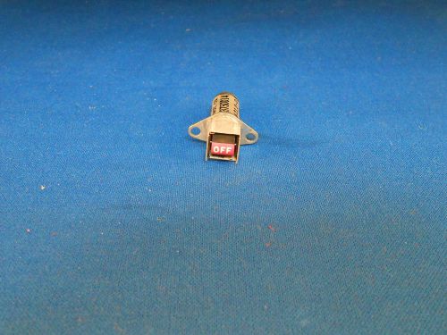 3750014 AIRCRAFT INST. FLAG LIGHT IND. DISPLAY OFF 2 SOLDER LUG NEW OLD STOCK