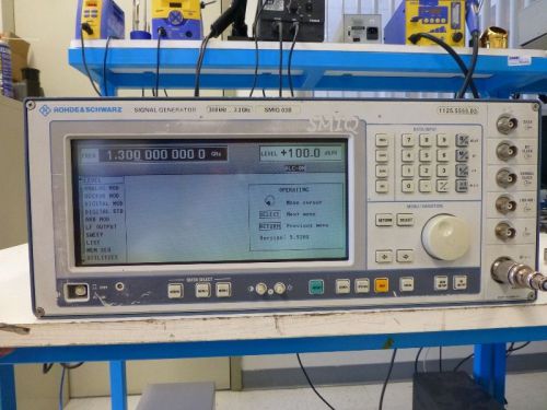 R&amp;S SMIQ03B SIGNAL GENERATOR