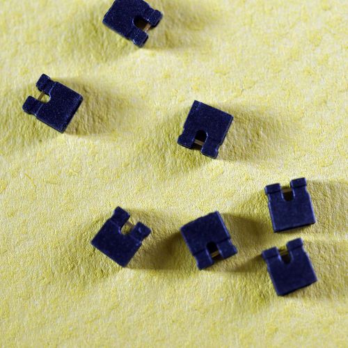 25 pcs Samtec 2 POS 1 x 2 0.079&#034; (2.00mm) Gold  2SN-BK-G Header Shunt Micro