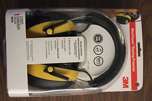 NEW 3M Tekk Worktunes Hearing Protector w/ AM FM Digital Radio MP3 Ipod # 90541