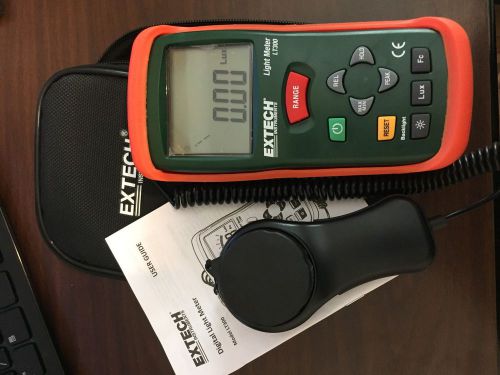 Extech LT300 Light Meter With Case