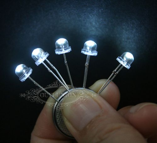 100pcs 2-pin ultra bright 5mm straw hat white emitting led light xmas leds for sale