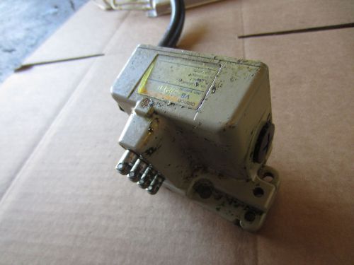 OMRON VB-4211 LIMIT SWITCH VB4211 HYUNDAI SPT-V30T CNC MILL