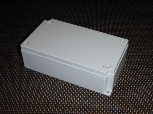 ENCLOSURE 4&#034;x 7&#034;x 2 1/4&#034; POLYCARBONATE CORROSION WATER PROOF 15P BOX