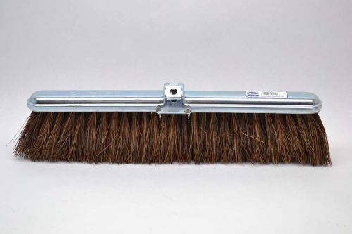 MILWAUKEE DUSTLESS BRUSH 240180 18 IN SHORT BASSINE FLOOR BRUSH B441206