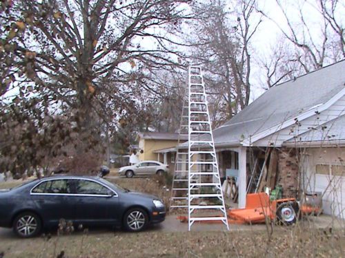 Werner 16 Foot folding ladder 300 Pound Rated Aluminum Step Ladder A-Frame