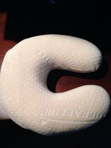 Tempur-pedic Neck Memory Foam Cushion travel pillow